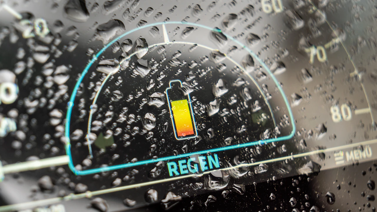 EV battery degradation: what changes in a pack, and what the federal record actually measures — illustration